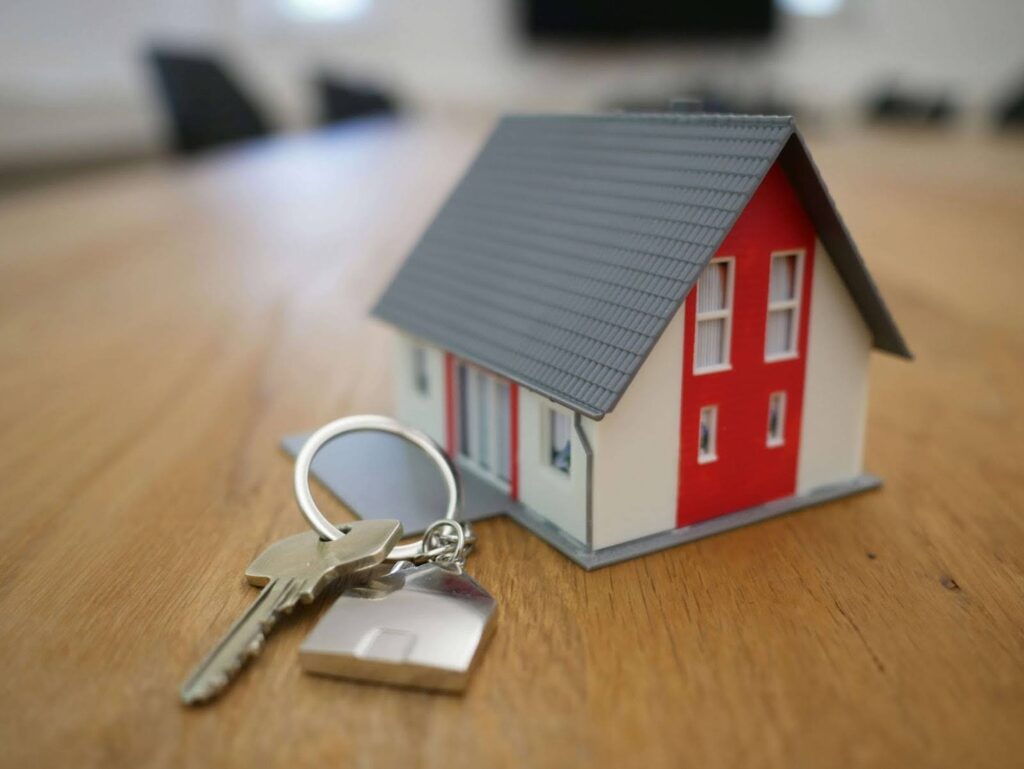 A small house and key